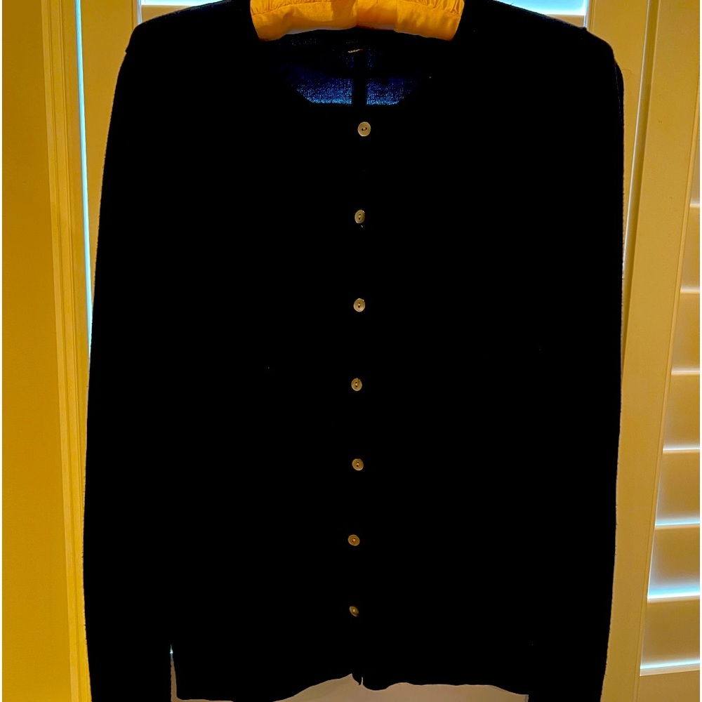 Ann Taylor, Dark Blue, Button down sweater. Size M. Small pearlized buttons.